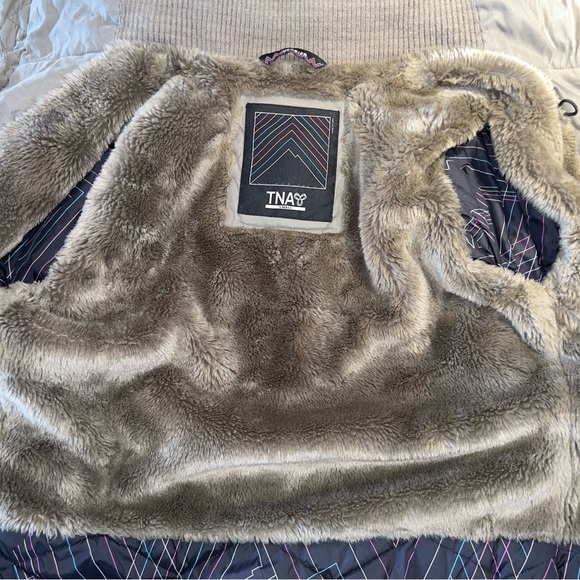 TNA Verbier Parka women’s size small ,colour sandy gray. Missing the fur collar. - Picture 9 of 14